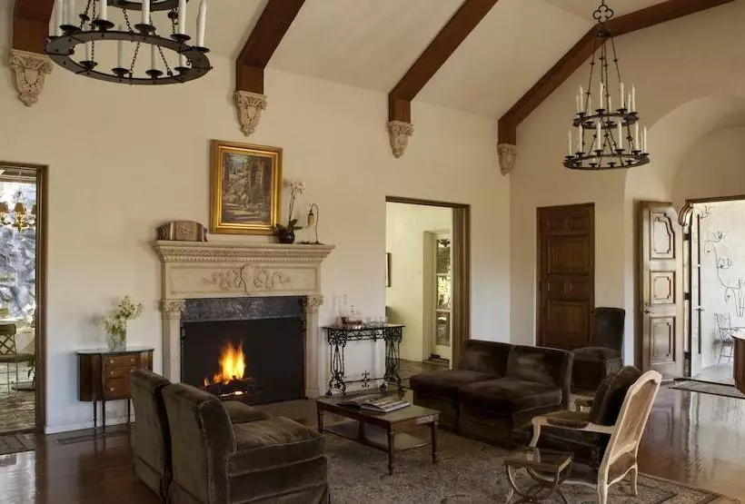 هتل The Willows Historic Palm Springs Inn