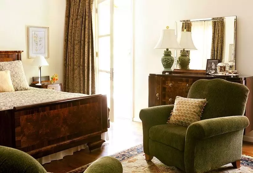 هتل The Willows Historic Palm Springs Inn