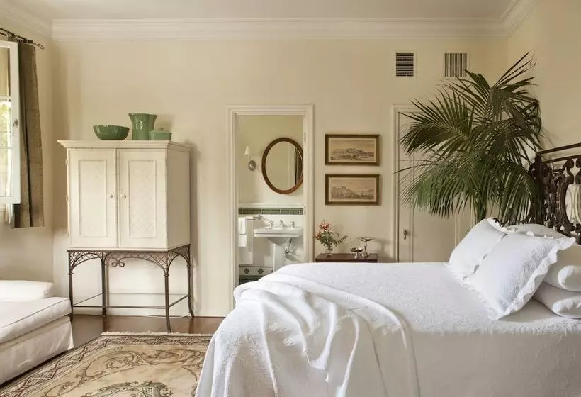 هتل The Willows Historic Palm Springs Inn