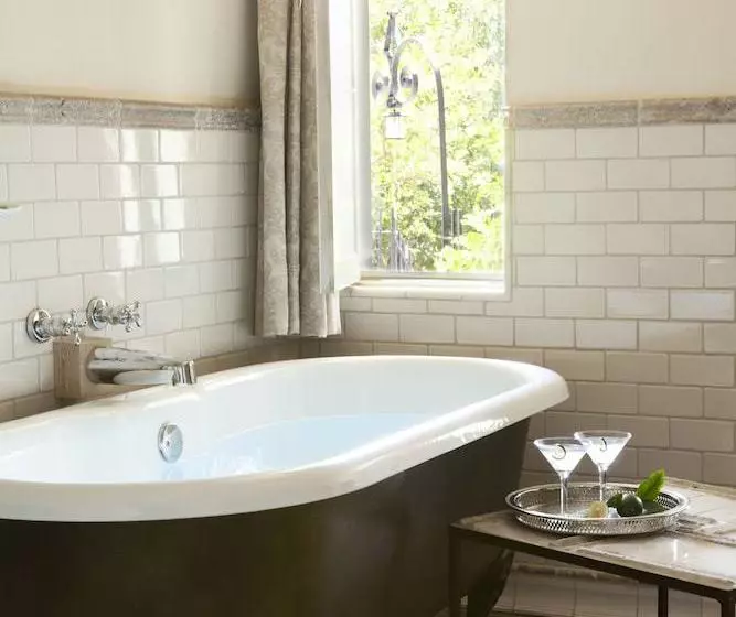 هتل The Willows Historic Palm Springs Inn