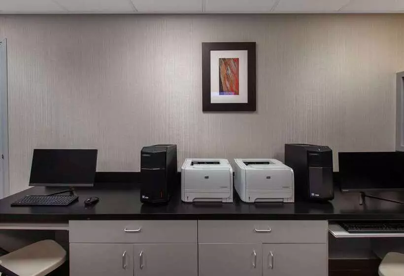 Отель Wingate By Wyndham Oklahoma City Airport