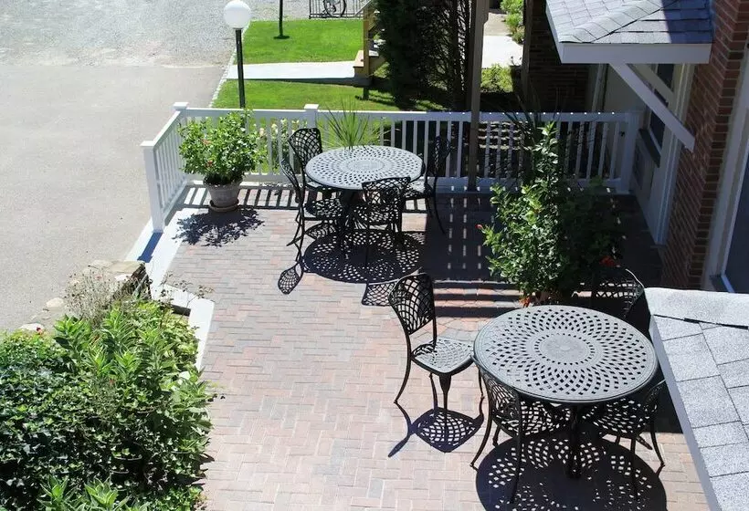 酒店 Winnapaug Inn