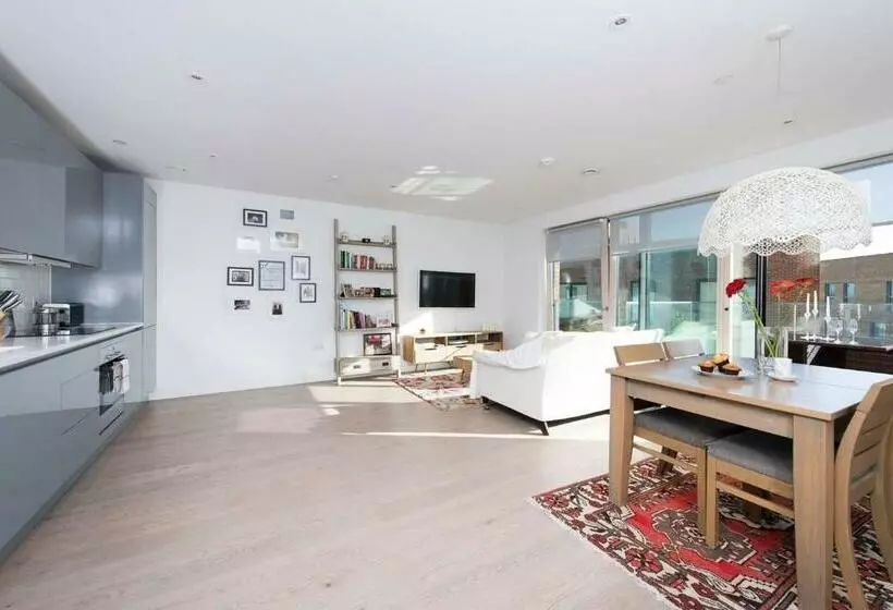 Stunning 1 Bedroom Apartment In Central London