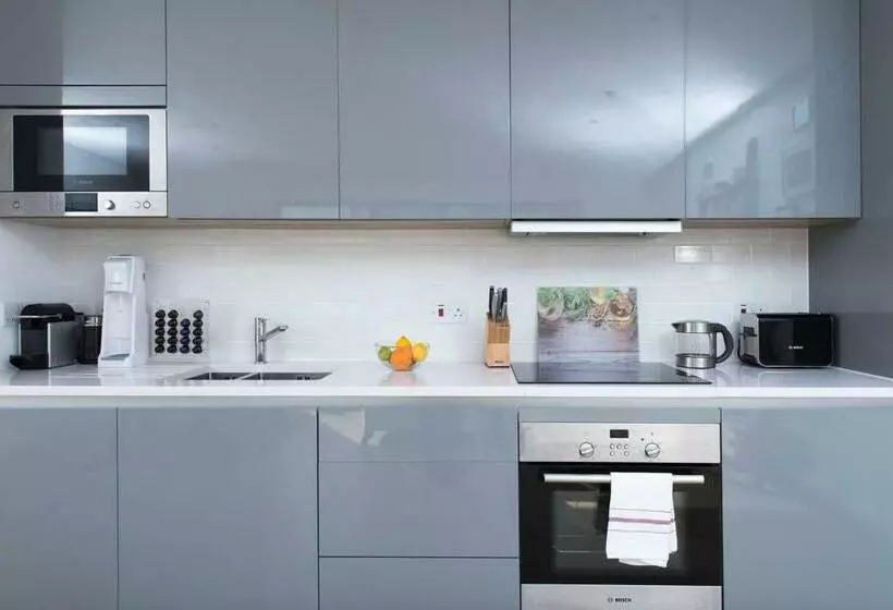 Stunning 1 Bedroom Apartment In Central London