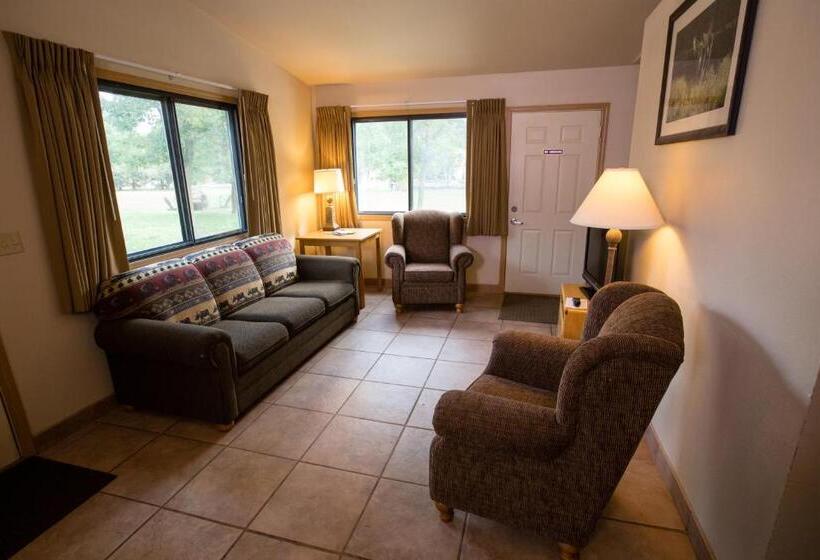 هتل Lewis & Clark Resort