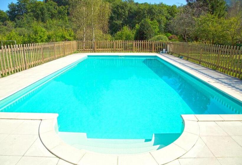 Amalurra Ecohotel & Retreat Center