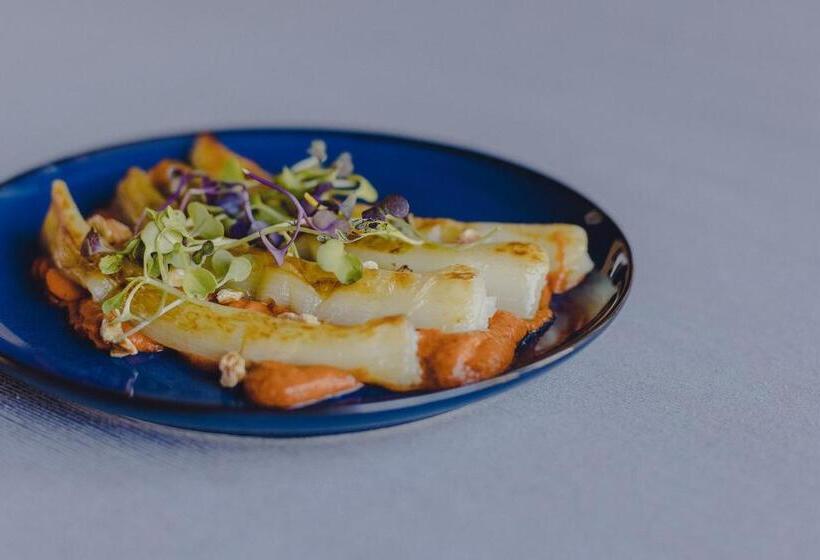 Amalurra Ecohotel & Retreat Center