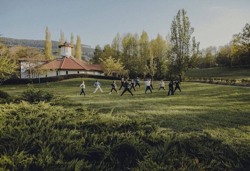 Amalurra Ecohotel & Retreat Center