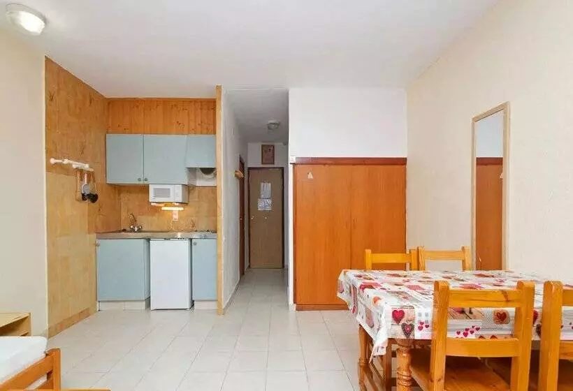 Apartamentos Lake Placid 3000