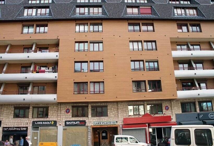 Apartamentos Lake Placid 3000