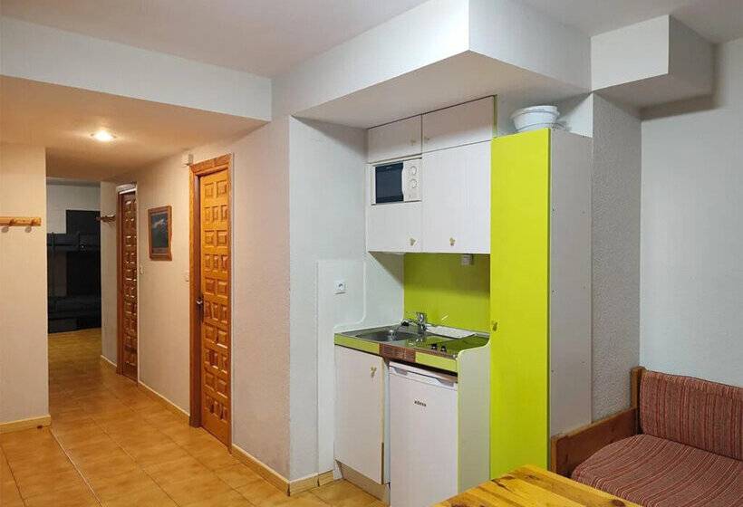 Apartamentos Midi 3000