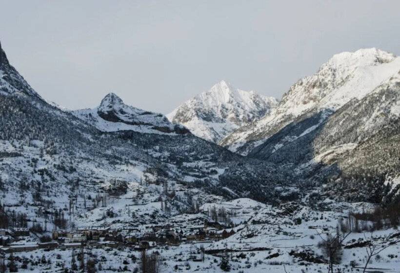 Apartamentos Midi 3000