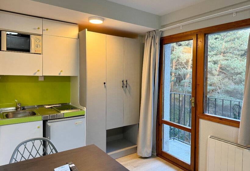 Apartamentos Midi 3000