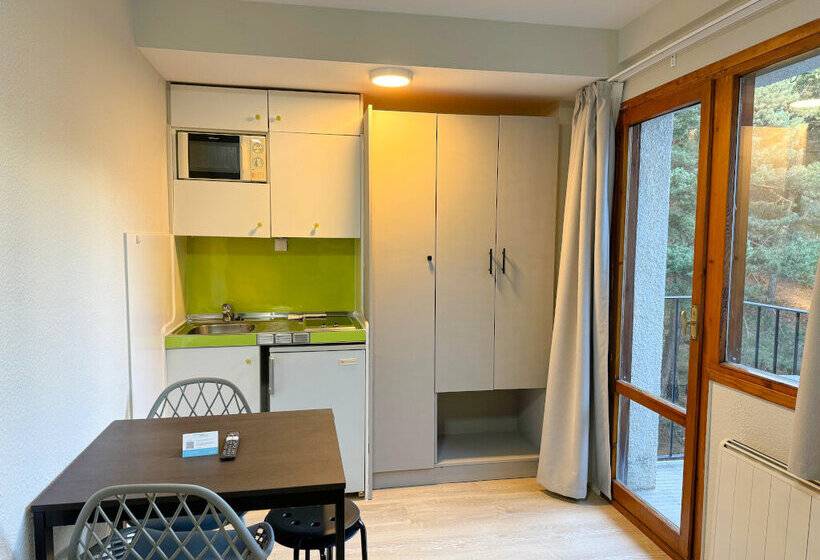 Apartamentos Midi 3000