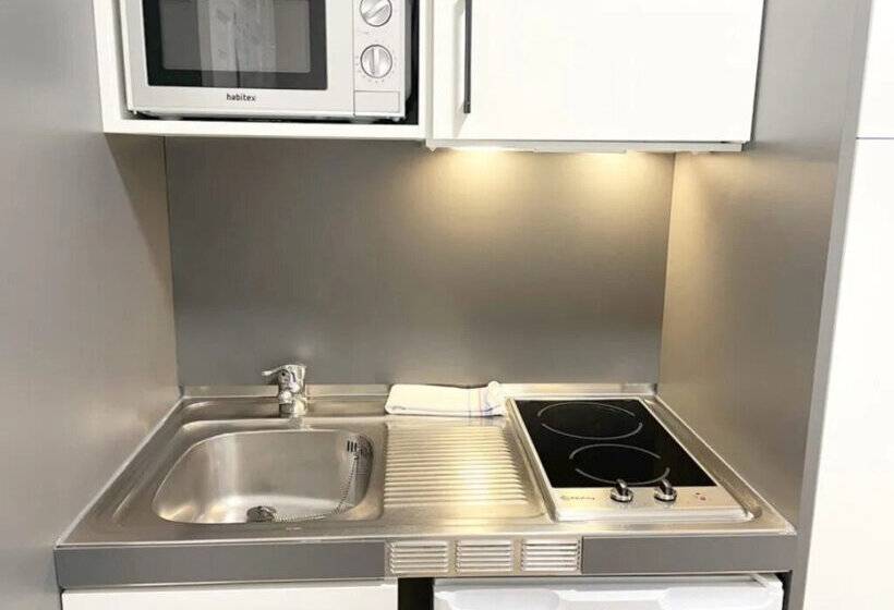 Apartamentos Midi 3000