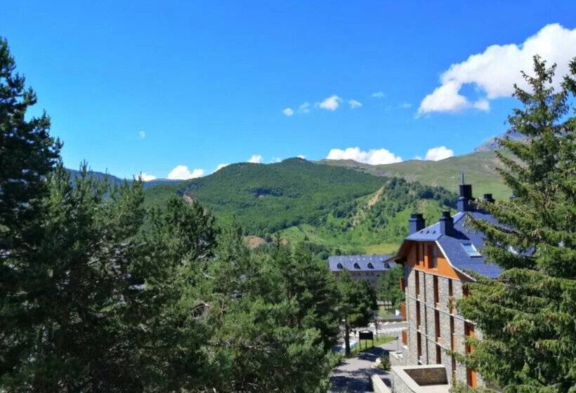 Apartamentos Midi 3000