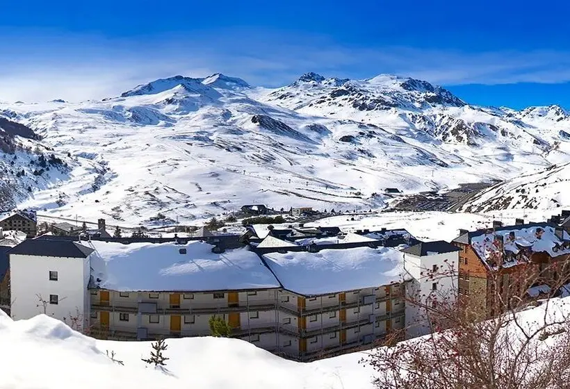 Apartamentos Midi 3000