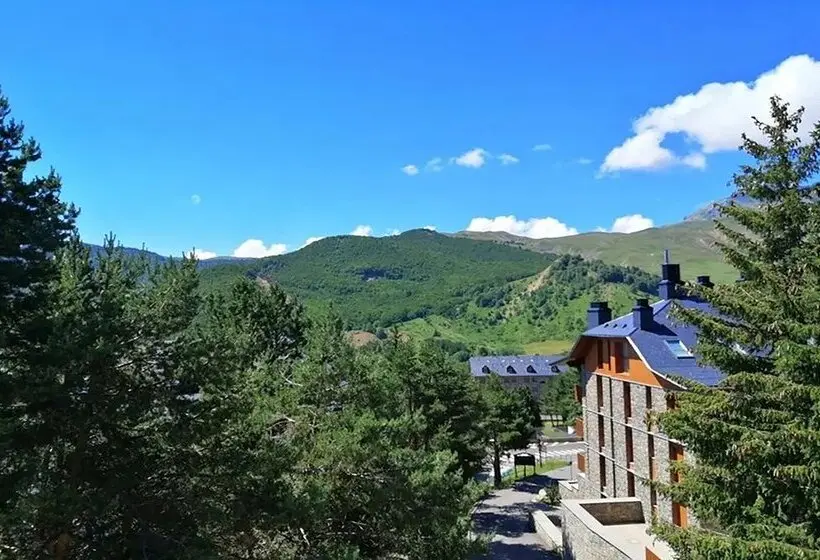 Apartamentos Midi 3000