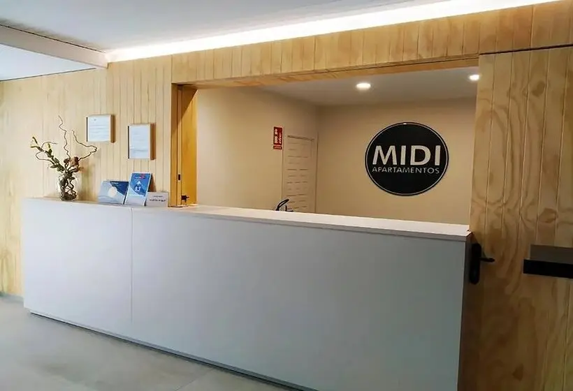 Apartamentos Midi 3000