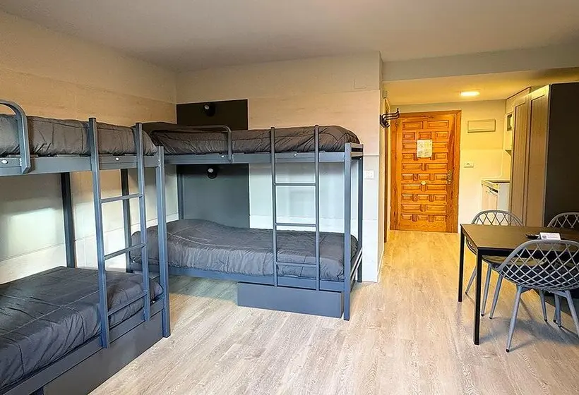 Apartamentos Midi 3000