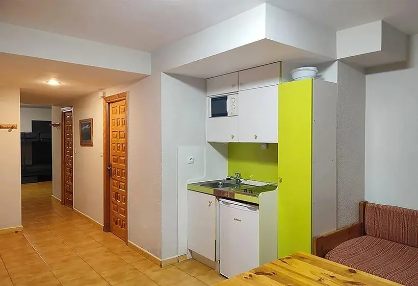 Apartamentos Midi 3000
