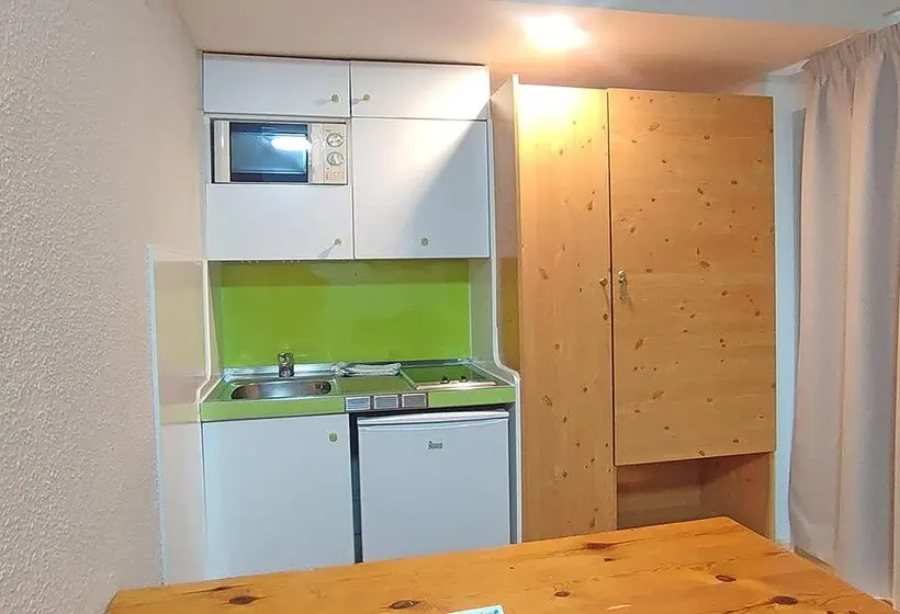 Apartamentos Midi 3000