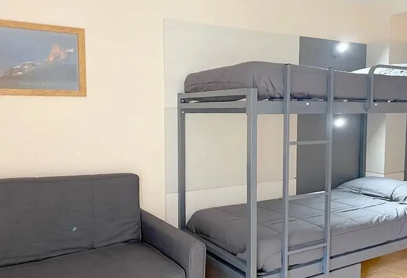 Apartamentos Midi 3000