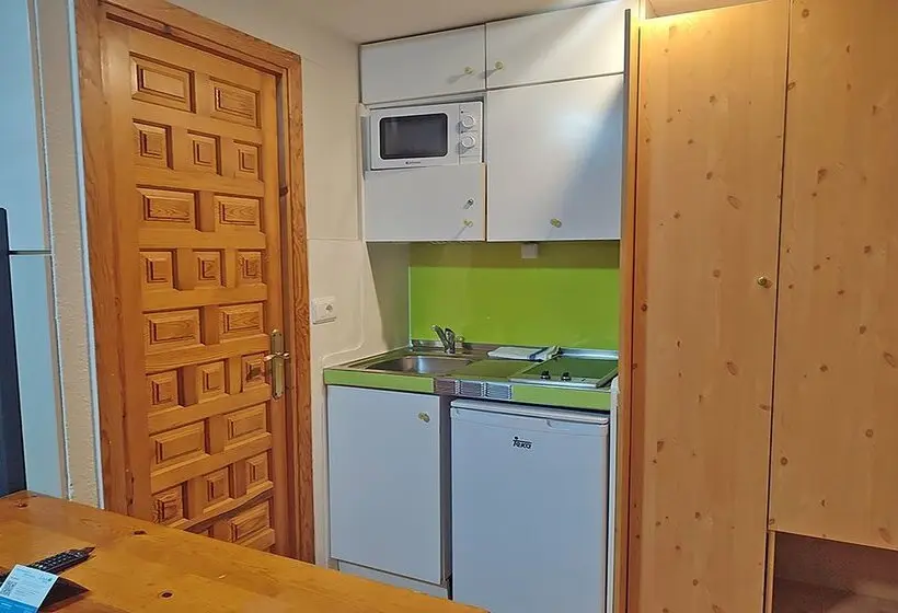 Apartamentos Midi 3000
