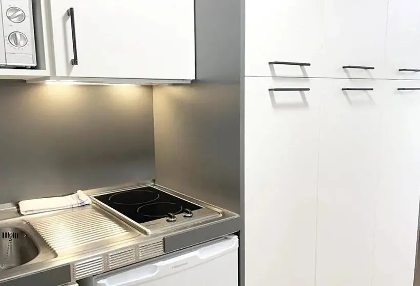 Apartamentos Midi 3000
