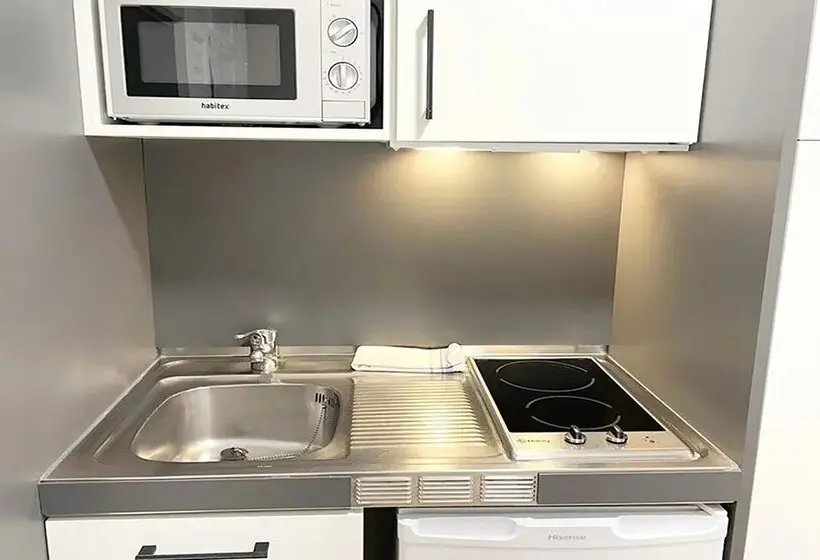 Apartamentos Midi 3000