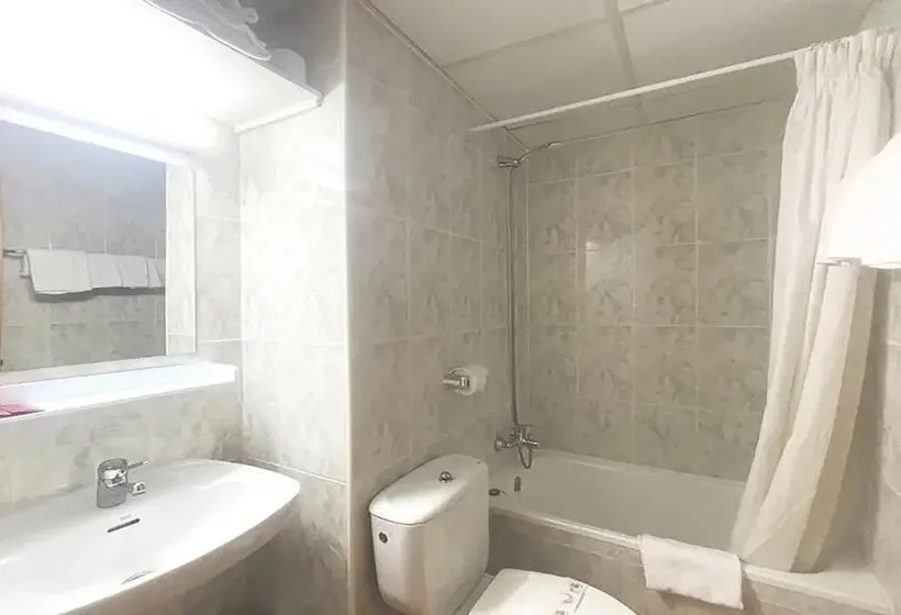 Apartamentos Midi 3000