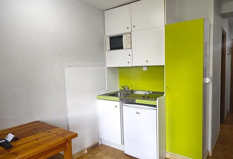 Apartamentos Midi 3000