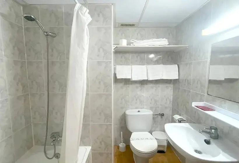 Apartamentos Midi 3000