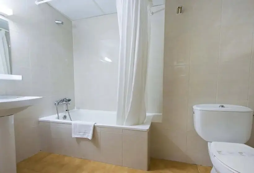 Apartamentos Midi 3000