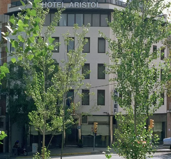 هتل Aristol - Sagrada Familia