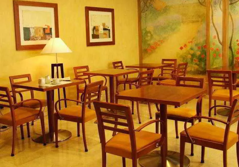 هتل Aristol - Sagrada Familia