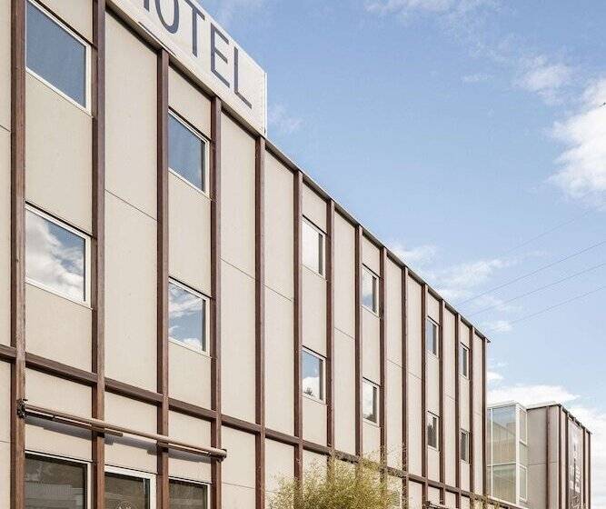 هتل Kyriad Direct Eth Irun