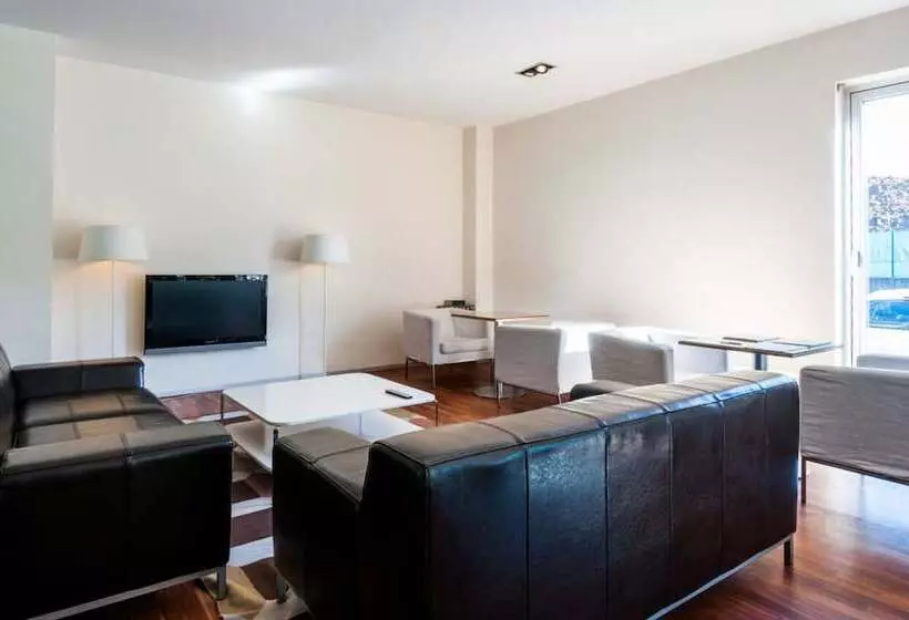 Otel Kyriad Direct Eth Irun