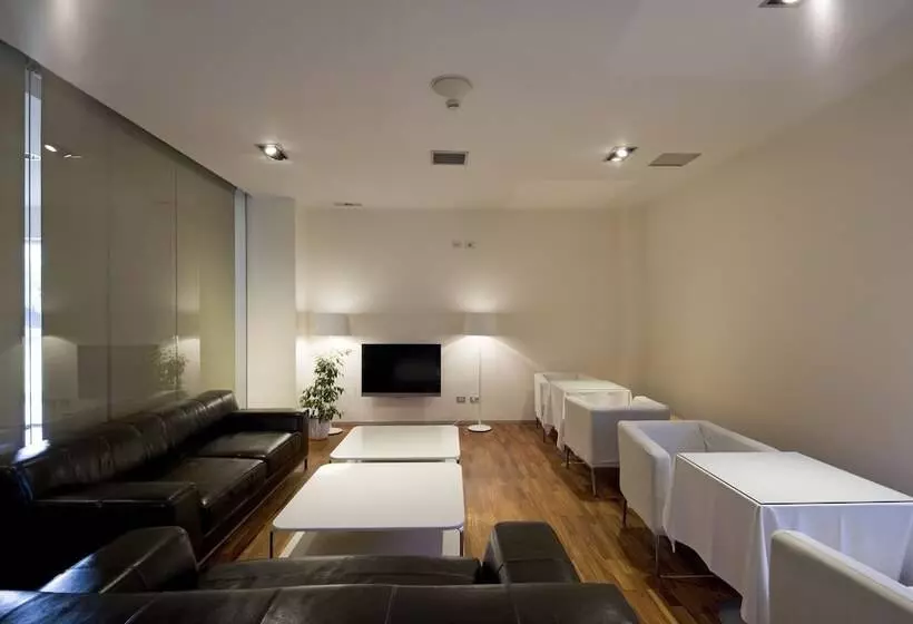 Otel Kyriad Direct Eth Irun