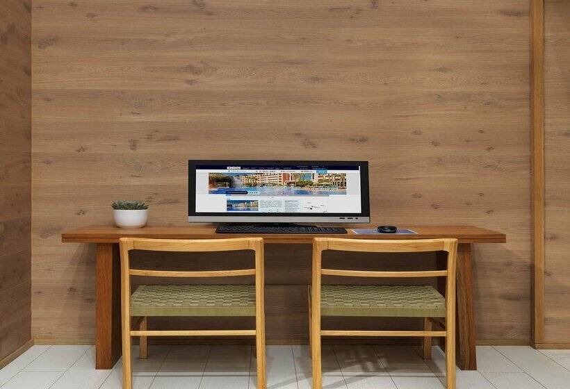 هتل H10 Salauris Palace