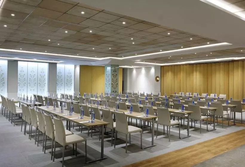 هتل Hyatt Regency Hesperia Madrid