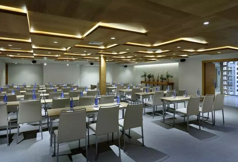 هتل Hyatt Regency Hesperia Madrid