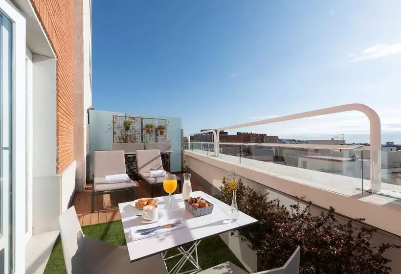 هتل NH Collection Madrid Suecia