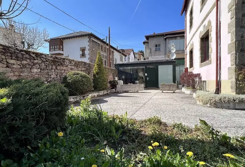 فندق ريفى Posada Villa Rosa