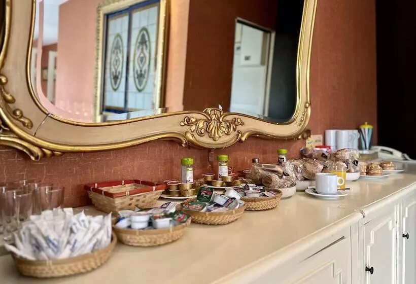 فندق ريفى Posada Villa Rosa