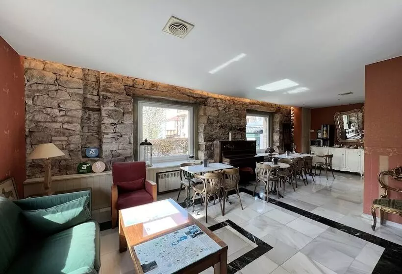 فندق ريفى Posada Villa Rosa