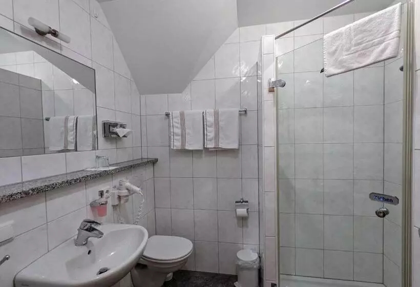 فندق Saaletalstuben