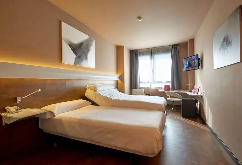 هتل Silken Monumental Naranco