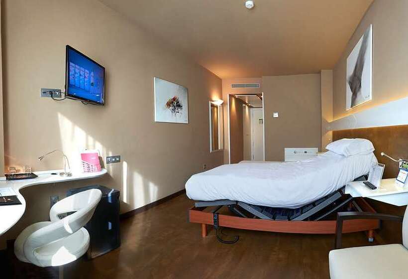 בית מלון כפרי Silken Monumental Naranco