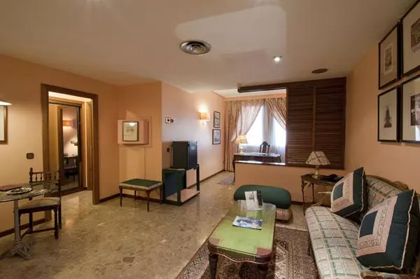 Hotel Foxa 32